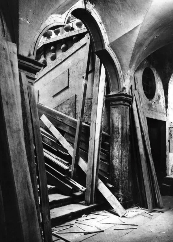 Monumental staircase